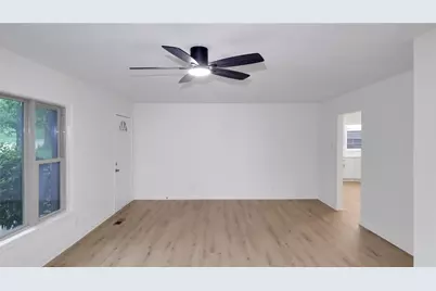 3016 Loganwood, Dallas, TX 75227 - Photo 5