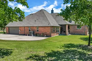 330 Timbers Cir, Poolville, TX 76487 - Photo 7