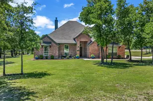330 Timbers Cir, Poolville, TX 76487 - Photo 3