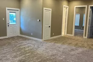 10711 Cromwell Dr, Dallas, TX 75229 - Photo 13