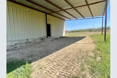 1306 Fm 1331, Thorndale, TX 76577 - Photo 31