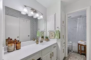 5626 Preston Oaks Rd, Dallas, TX 75254 - Photo 17