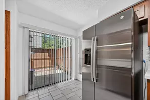 5626 Preston Oaks Rd, Dallas, TX 75254 - Photo 11