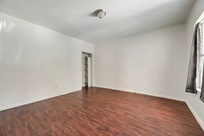 1327 E Baltimore Avenue, Fort Worth, TX 76104 - Photo 11