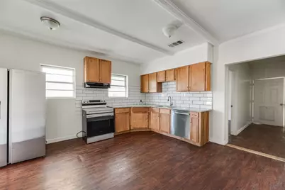 1327 E Baltimore Avenue, Fort Worth, TX 76104 - Photo 7