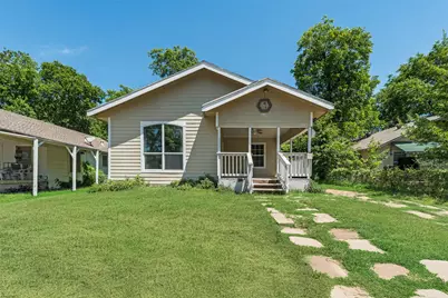 1327 E Baltimore Avenue, Fort Worth, TX 76104 - Photo 1