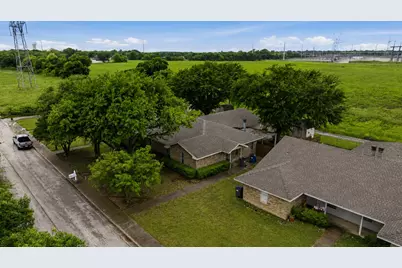 1731 Jenkins Lane, Glenn Heights, TX 75154 - Photo 5