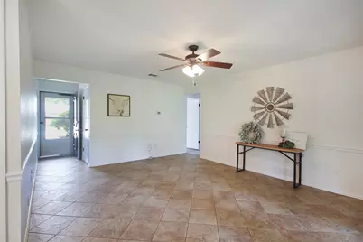 703 N Douglas Avenue, Cleburne, TX 76033 - Photo 7