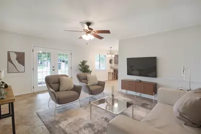 703 N Douglas Avenue, Cleburne, TX 76033 - Photo 7