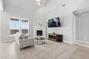 1108 Claiborne Dr, Aubrey, TX 76227 - Photo 3