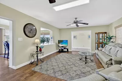 105 Bluewater Circle, Mabank, TX 75156 - Photo 15