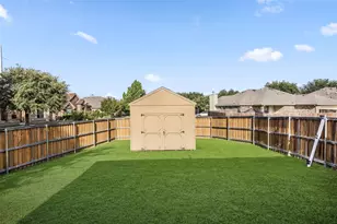 603 Zollman Ct, Lancaster, TX 75146 - Photo 3