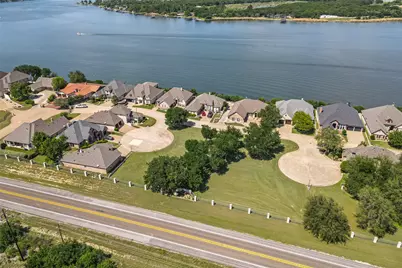 7002 Granite Bluff, Granbury, TX 76048 - Photo 15