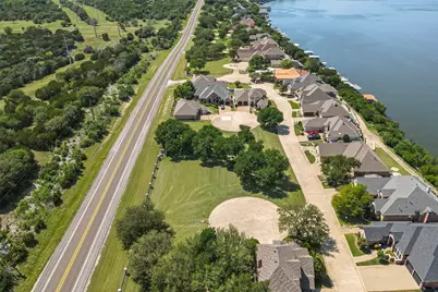7002 Granite Bluff, Granbury, TX 76048 - Photo 9
