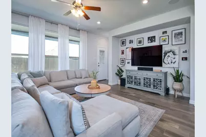 1519 Sheridyn Lane, Krum, TX 76249 - Photo 7