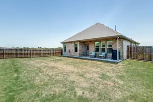 1519 Sheridyn Ln, Krum, TX 76249 - Photo 25