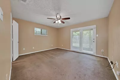 935 Cedarland Boulevard, Arlington, TX 76011 - Photo 23