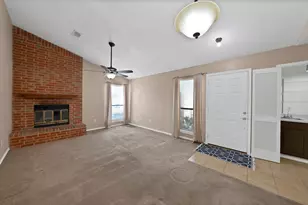 935 Cedarland Blvd, Arlington, TX 76011 - Photo 11