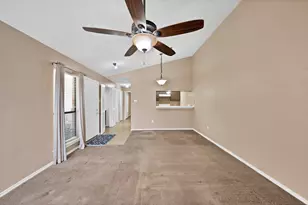 935 Cedarland Blvd, Arlington, TX 76011 - Photo 15