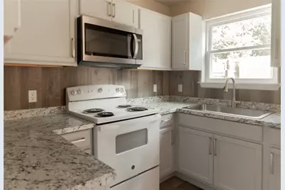 5833 Shadydell Drive, Fort Worth, TX 76135 - Photo 3
