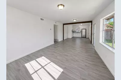 2309 E Mitchell Street, Arlington, TX 76010 - Photo 7