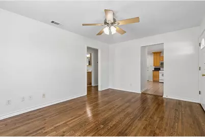 1516 Baxley Street, Carrollton, TX 75006 - Photo 5