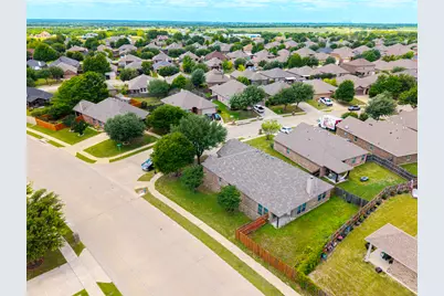 200 Chimney Rock Drive, Waxahachie, TX 75167 - Photo 21
