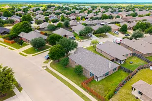 200 Chimney Rock Dr, Waxahachie, TX 75167 - Photo 21