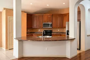 200 Chimney Rock Dr, Waxahachie, TX 75167 - Photo 5