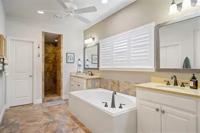 2324 Grassmere Lane, McKinney, TX 75071 - Photo 13
