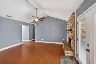 7333 Misty Meadow Dr S, Fort Worth, TX 76133 - Photo 3