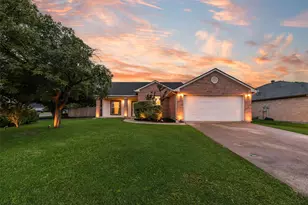 401 Autumn Trail, Royse City, TX 75189 - Photo 1