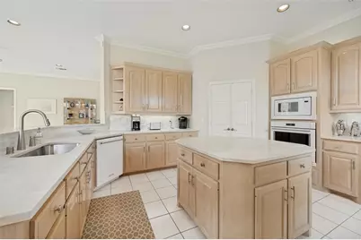820 Parkwood Court, McKinney, TX 75072 - Photo 11