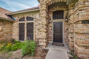 2429 E Windsor Dr, Denton, TX 76209 - Photo 3