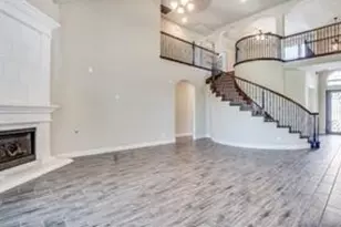 7124 Playa Imperial Ln, Grand Prairie, TX 75054 - Photo 9