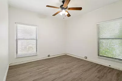 3904 Carolyn Road, Fort Worth, TX 76109 - Photo 11