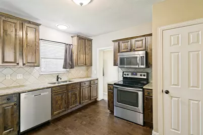 3904 Carolyn Road, Fort Worth, TX 76109 - Photo 5