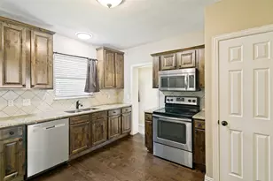 3904 Carolyn Rd, Fort Worth, TX 76109 - Photo 5