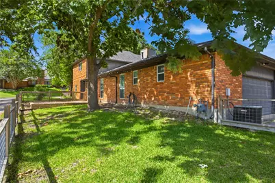 9351 Highedge Circle, Dallas, TX 75238 - Photo 5
