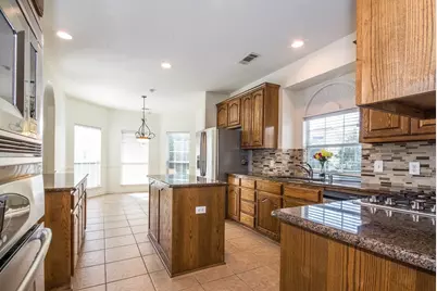 5997 Coral Ridge Court, Frisco, TX 75036 - Photo 9