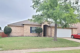 1118 Bradford Dr, Glenn Heights, TX 75154 - Photo 3
