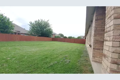 1118 Bradford Drive, Glenn Heights, TX 75154 - Photo 25