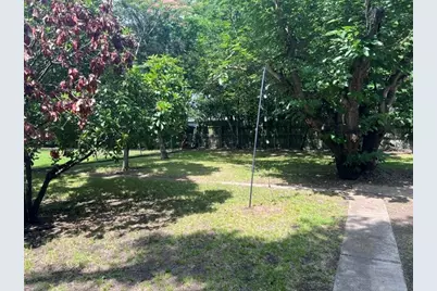 1211 Belmont Street, Gainesville, TX 76240 - Photo 5