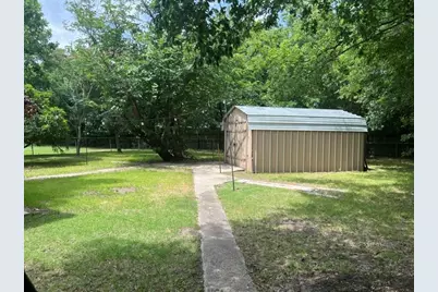 1211 Belmont Street, Gainesville, TX 76240 - Photo 3