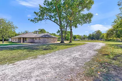 608 North Avenue, Whitesboro, TX 76273 - Photo 5