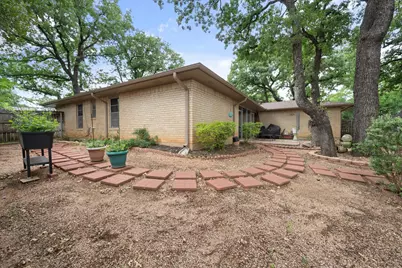 2801 Valparaiso Trail, Arlington, TX 76017 - Photo 29