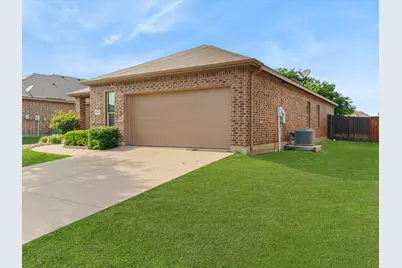 5135 Crystal Lake Avenue, Krum, TX 76249 - Photo 7
