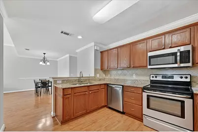 815 Earhart Avenue, Grand Prairie, TX 75051 - Photo 13