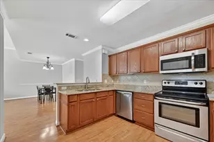 815 Earhart Ave, Grand Prairie, TX 75051 - Photo 13