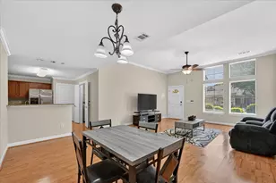 815 Earhart Ave, Grand Prairie, TX 75051 - Photo 11